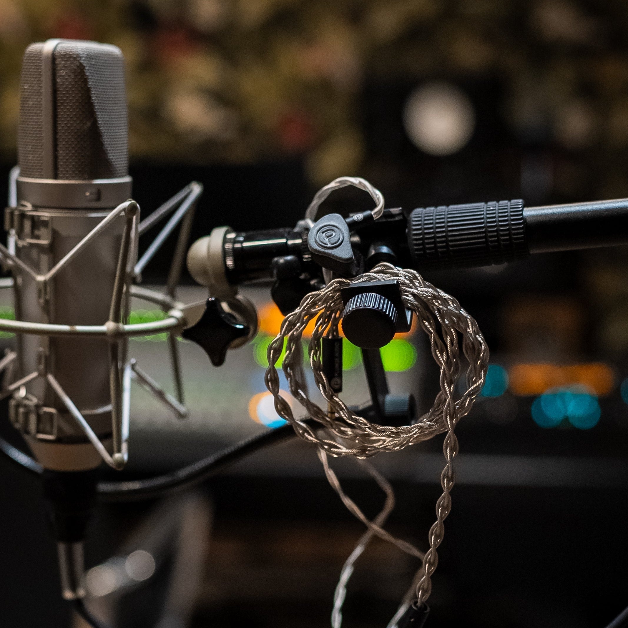 Why In-Ear Monitor Separation Matters More Than Loudness